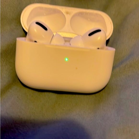 Apple Headphones Dont Use Them Anymore Poshmark